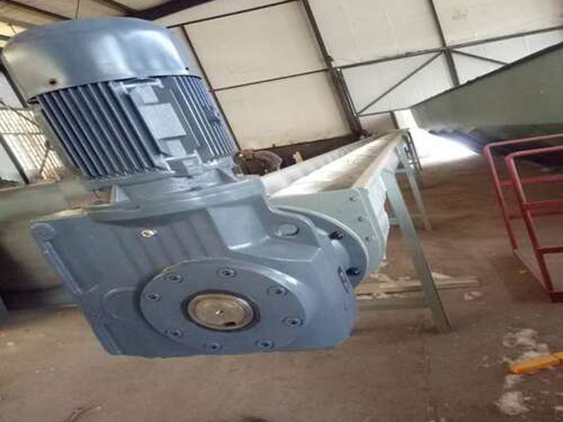 管鏈輸送機